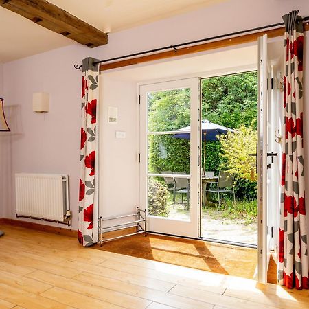 Bramley Cottage Ottery St Mary Экстерьер фото