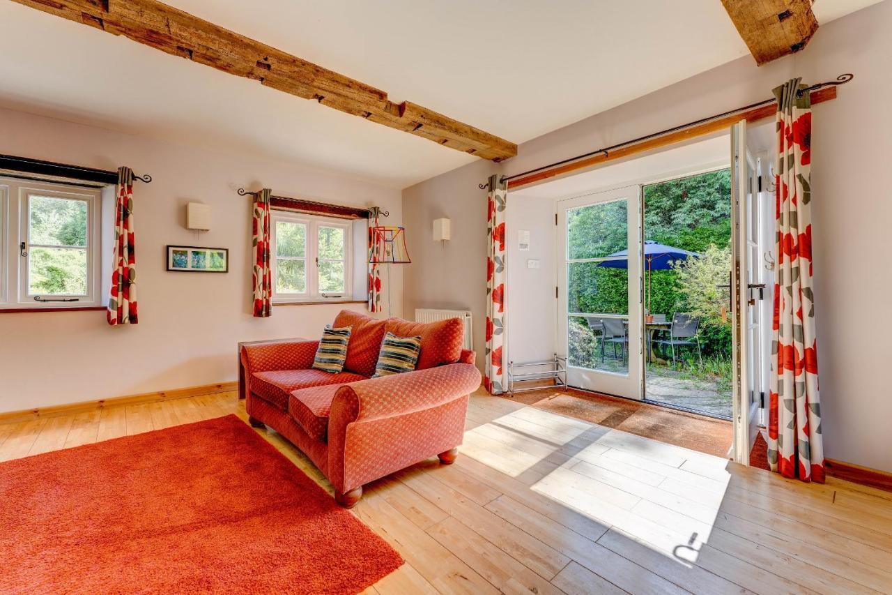 Bramley Cottage Ottery St Mary Экстерьер фото
